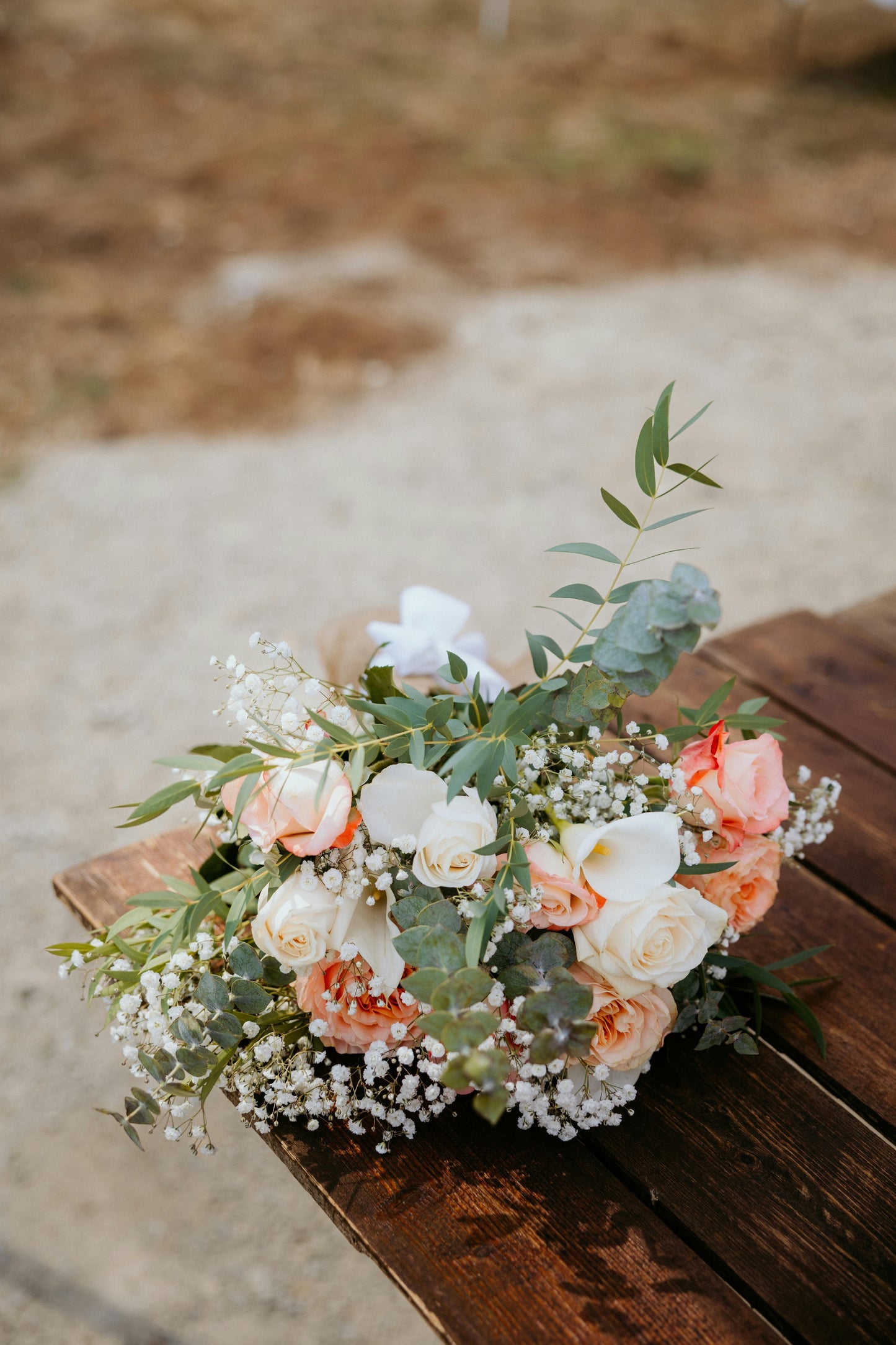Minimalist Floral Arrangement Training